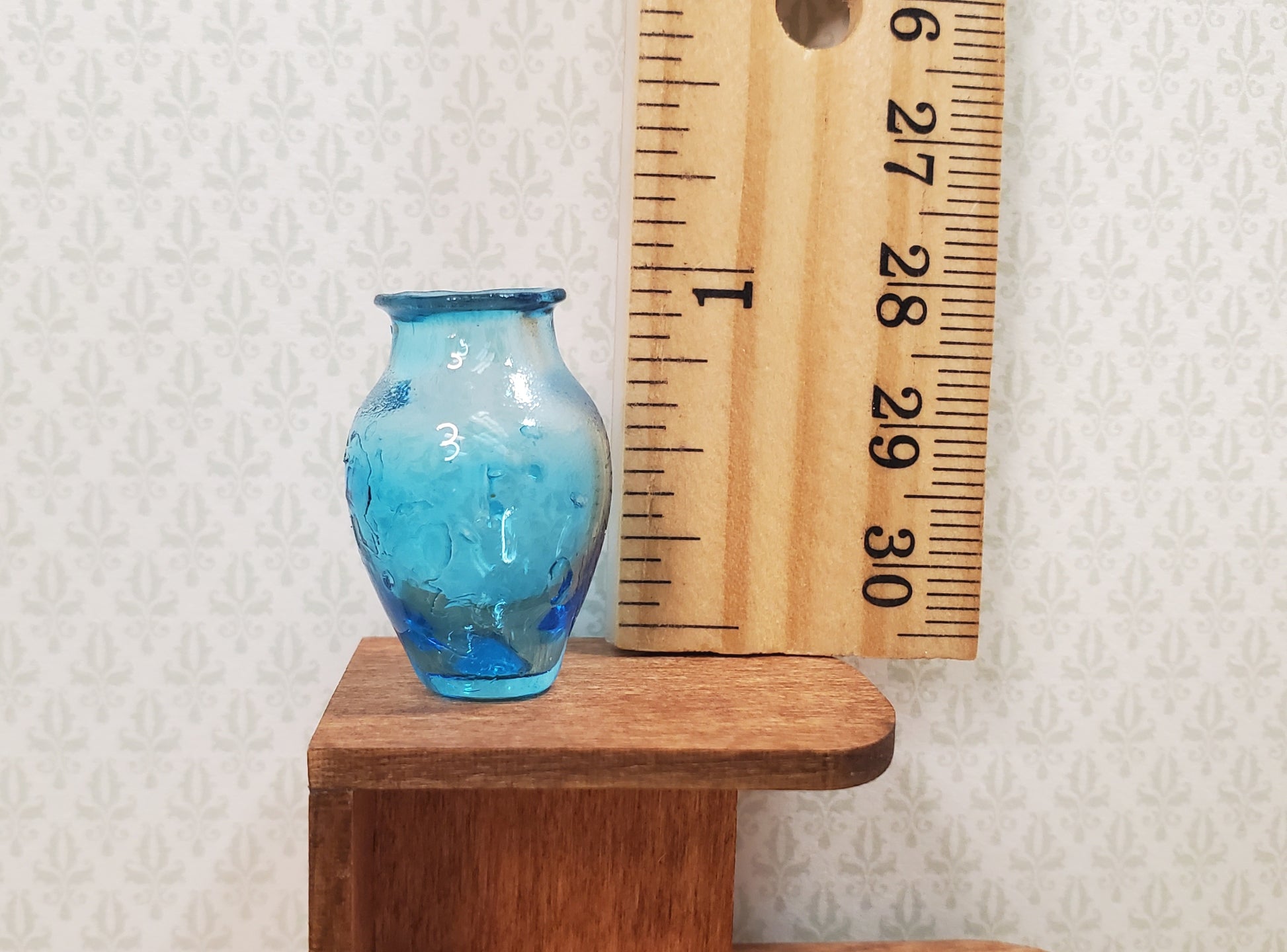 Dollhouse Aqua Glass Vase 1:12 Scale Miniature Decoration Flowers Color Defect