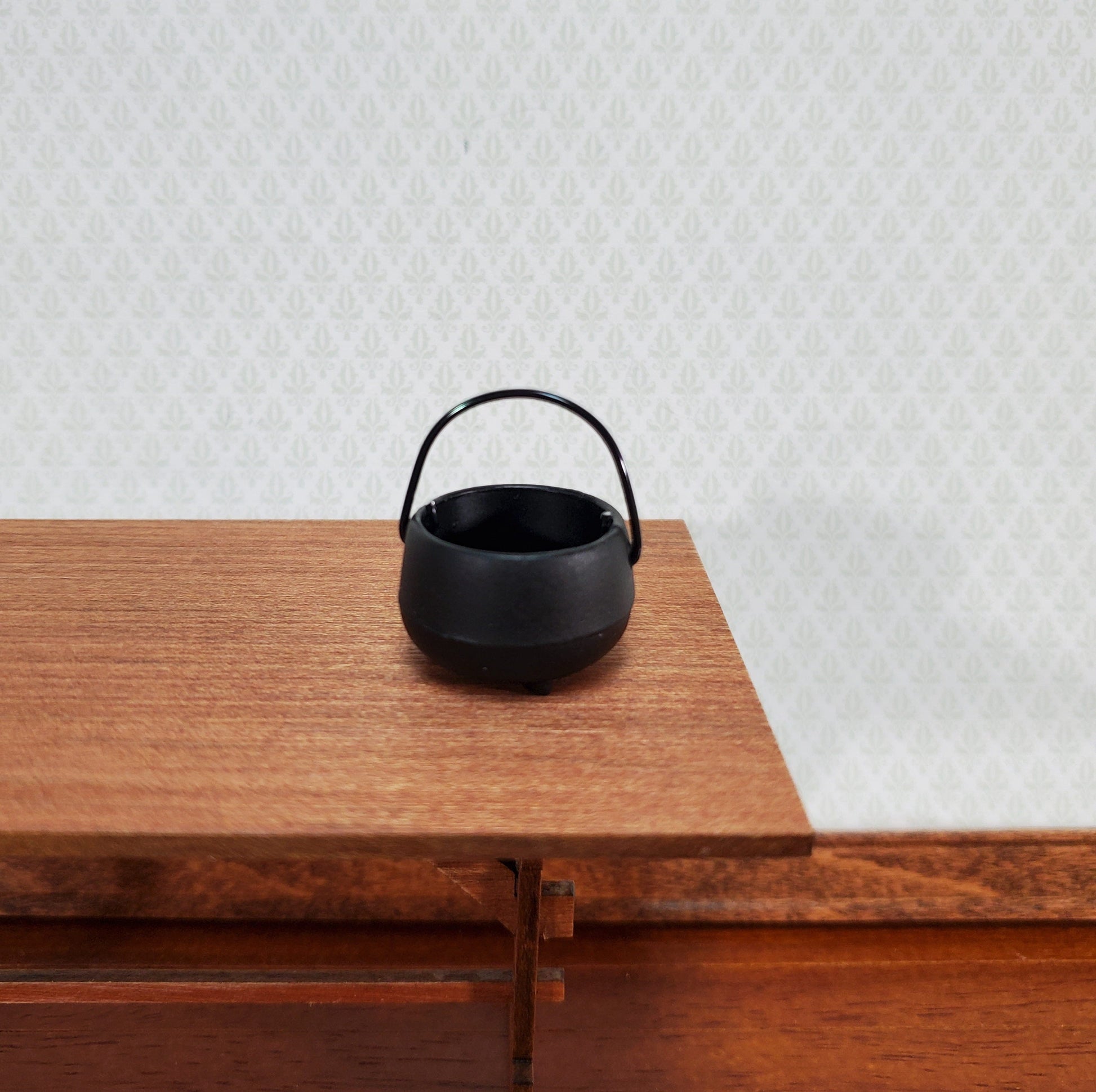 Miniature Black Pot with Handle Metal Black "Cast Iron" Look 1:12 Scale Dollhouse
