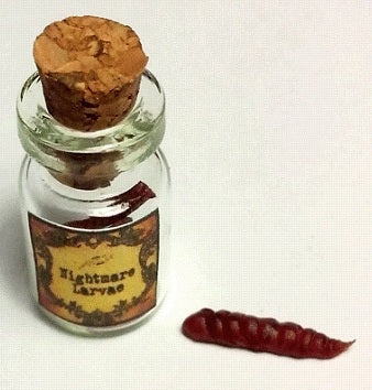 Dollhouse Potion Jar Nightmare Larvae 1:12 Scale Dollhouse