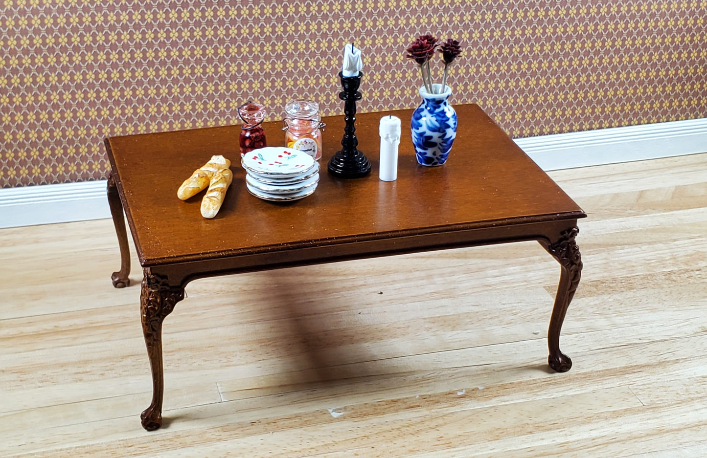 JBM Dollhouse Dining Table Queen Anne Style 1:12 Scale Furniture Walnut Finish