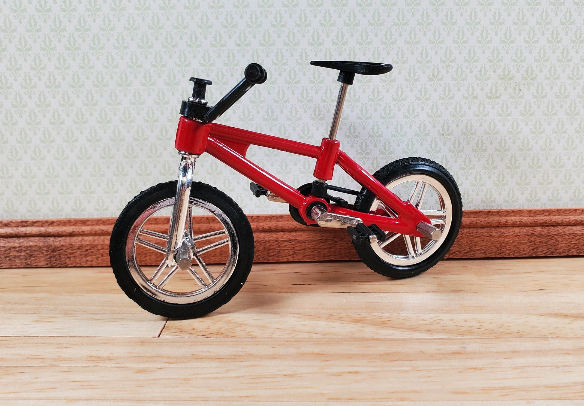 Dollhouse Miniature Child's Bike Bicycle Red & Black 1:12 Scale Moveable
