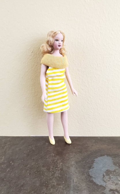Dollhouse Miniature Porcelain Doll Modern Female Mom 1960s 1:12 Scale Woman