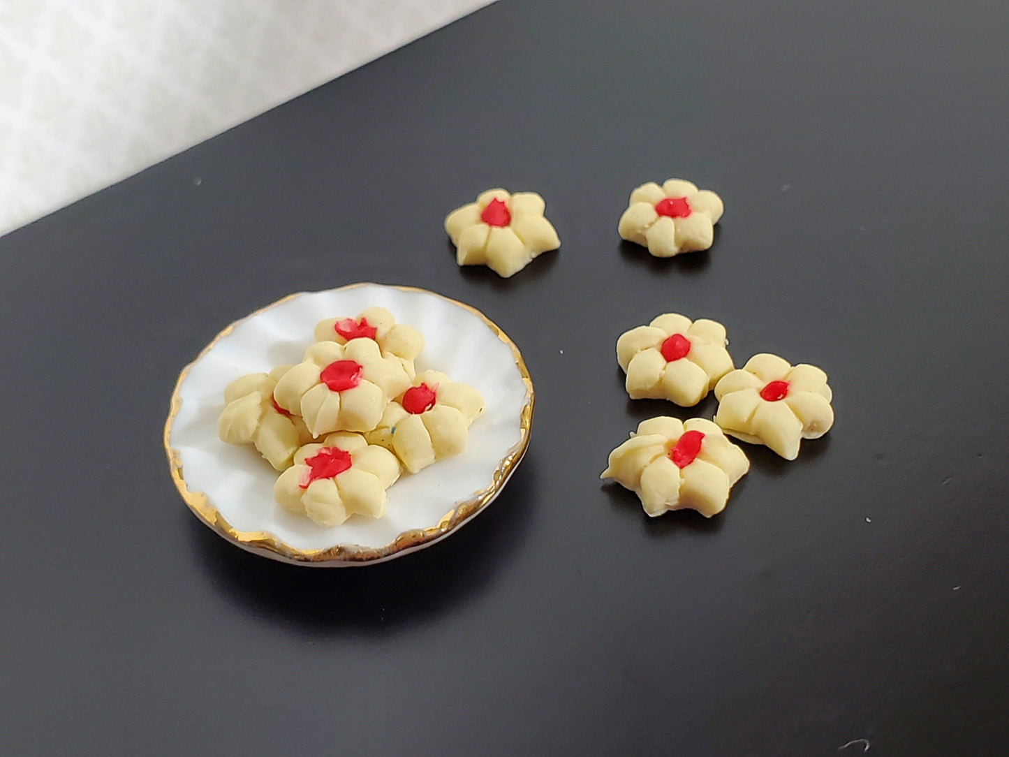 Dollhouse Star Cookies Set of 10 1:12 Scale Miniatures Food Groceries