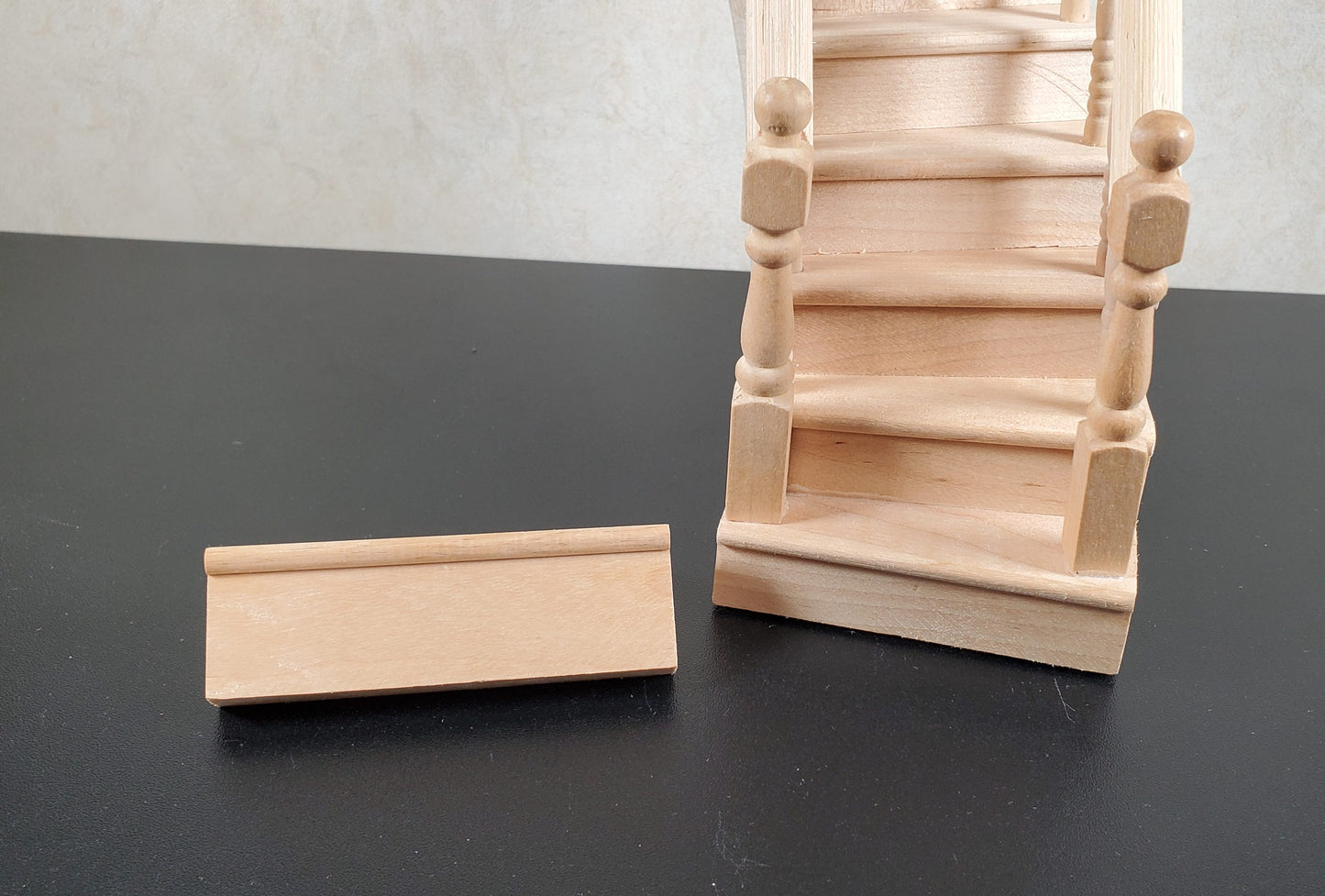 Dollhouse Left Curved Staircase Assembled 1:12 Scale Miniature Stairs Steps