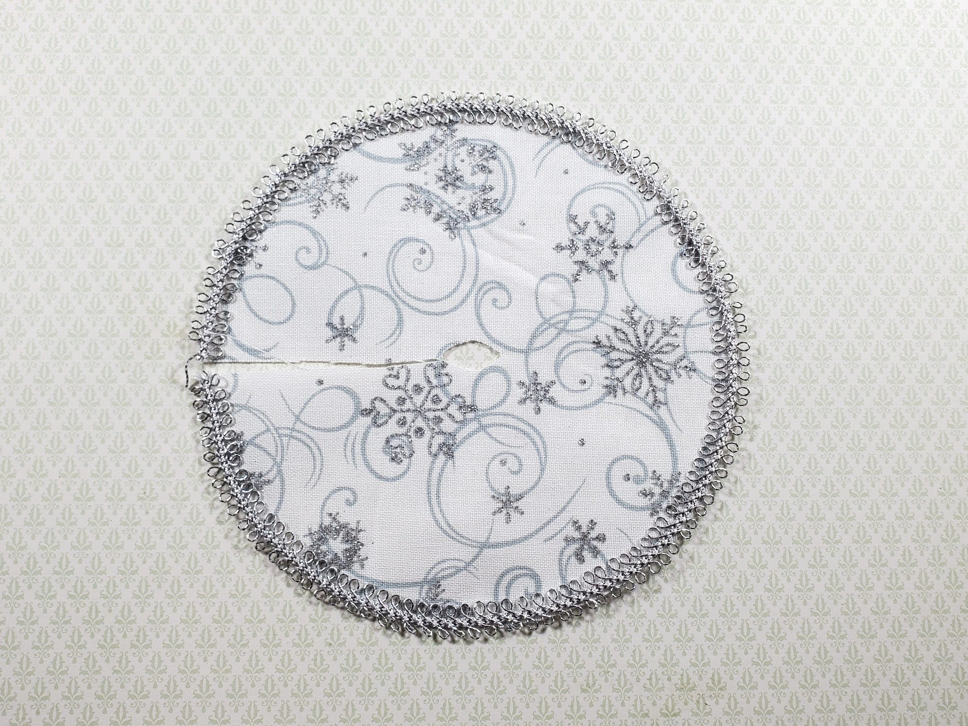 Dollhouse Christmas Snowflake Tree Skirt 1:12 Scale Miniature Holiday Decorating