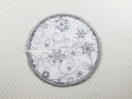 Dollhouse Christmas Snowflake Tree Skirt 1:12 Scale Miniature Holiday Decorating