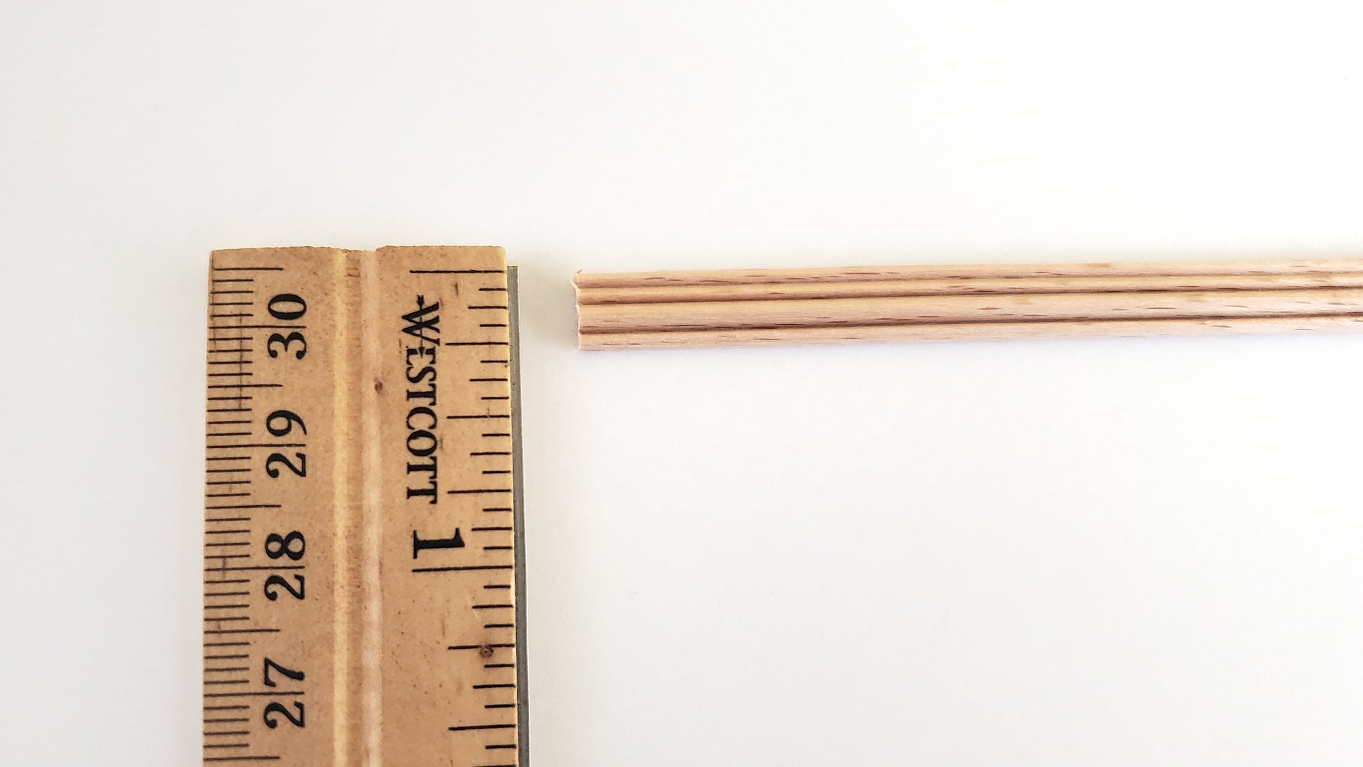 Dollhouse Miniatures Chair Rail or Trim Molding 1/4" x 18" 1:12 Scale CLA99757