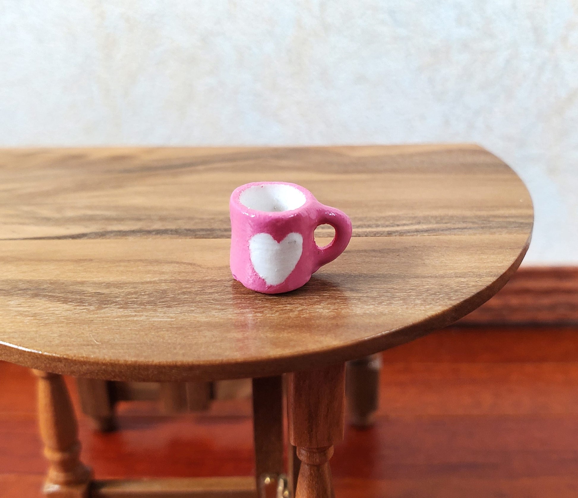 Dollhouse HALF SCALE Valentines Mug Pink with White Heart 1:24 Miniature