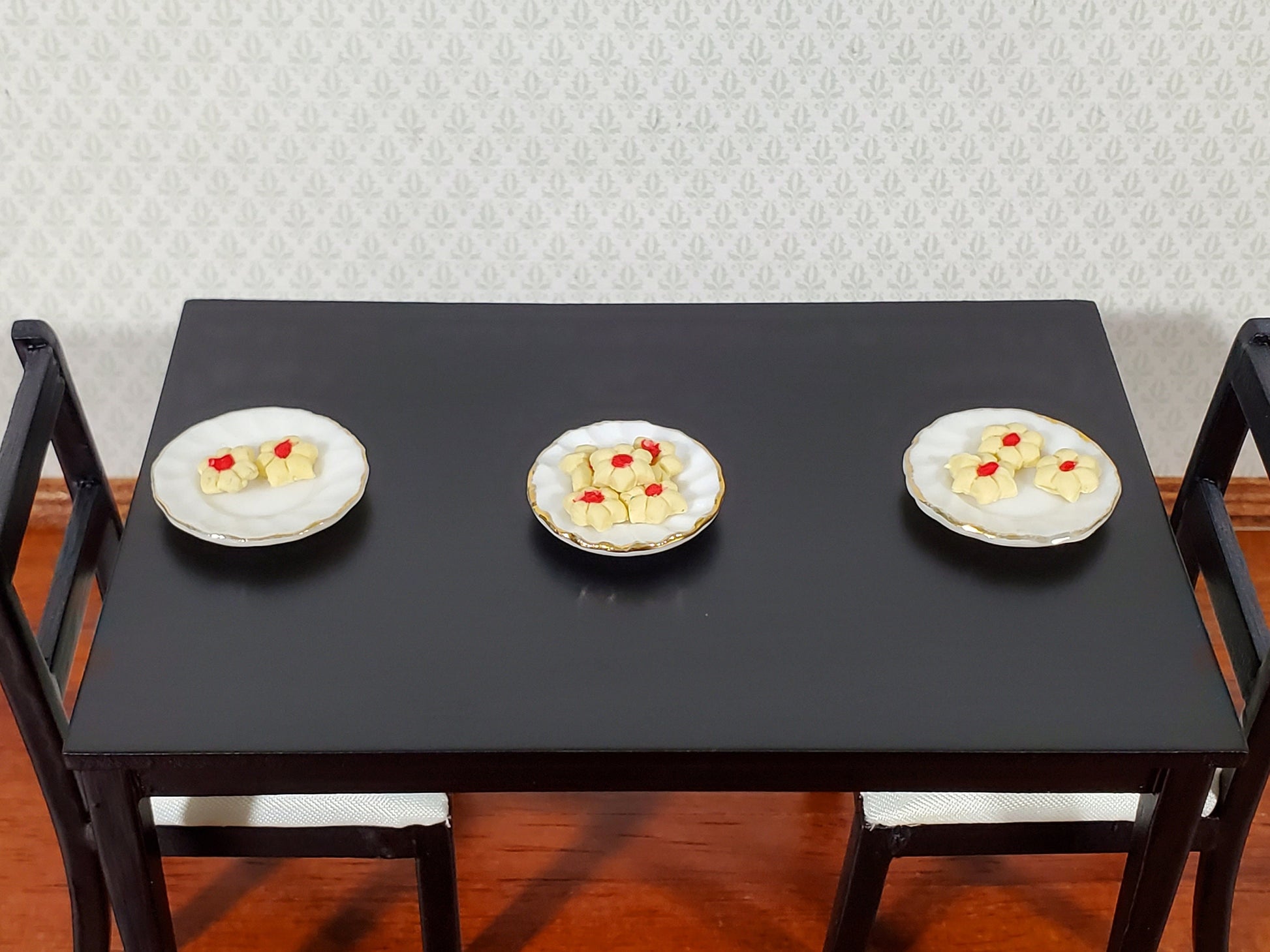 Dollhouse Star Cookies Set of 10 1:12 Scale Miniatures Food Groceries