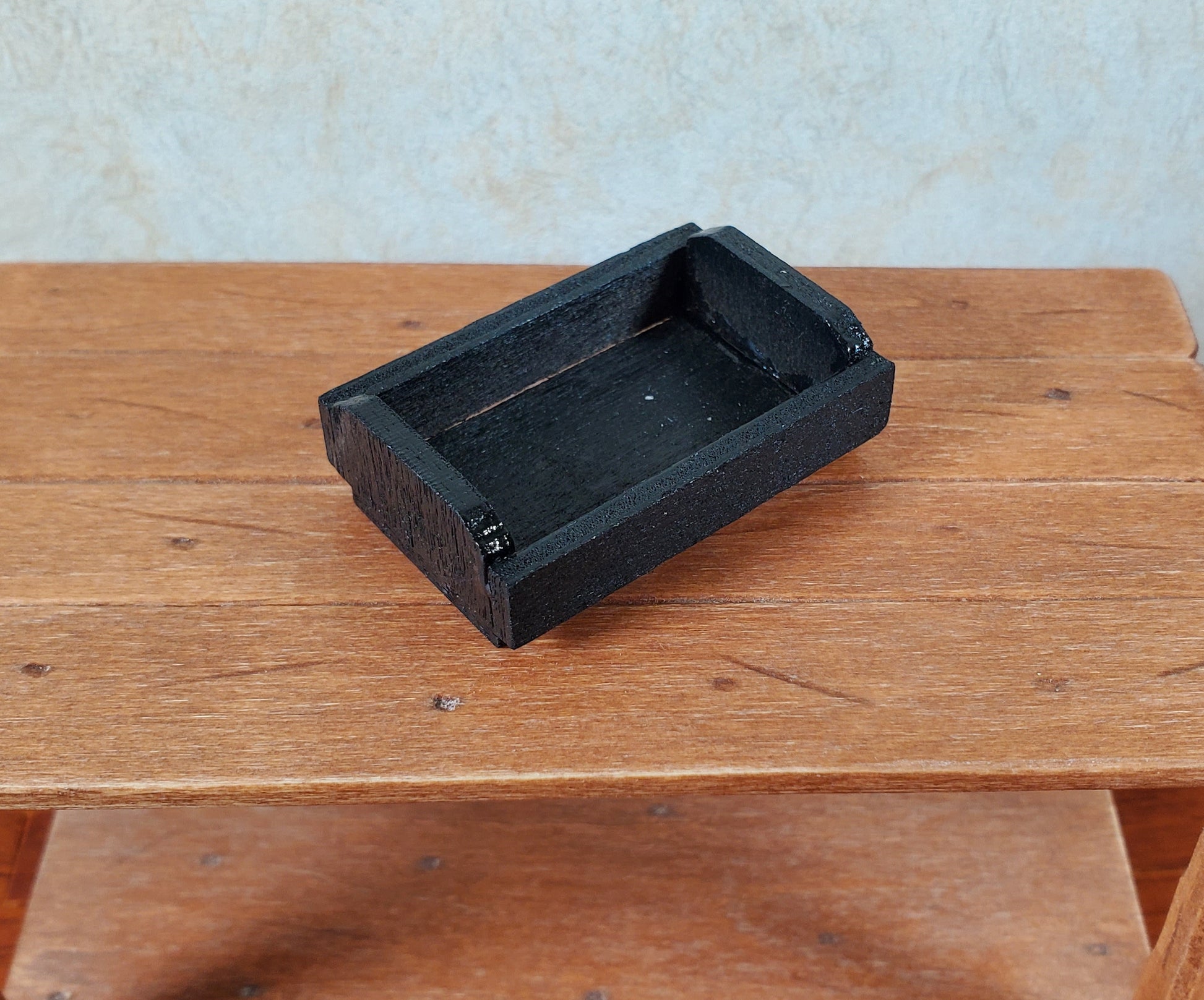 Dollhouse Small Crate Black Wood for Groceries Fruits Tools 1:12 Scale Miniature