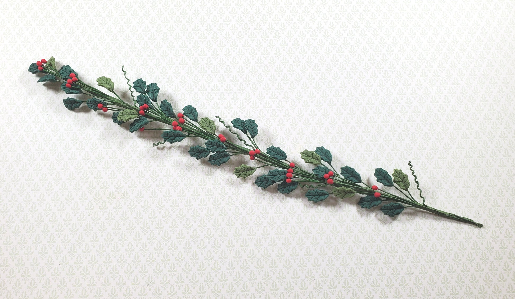 Dollhouse Holly and Red Berry Vine 1:12 Scale Miniature Garden Plants Flowers