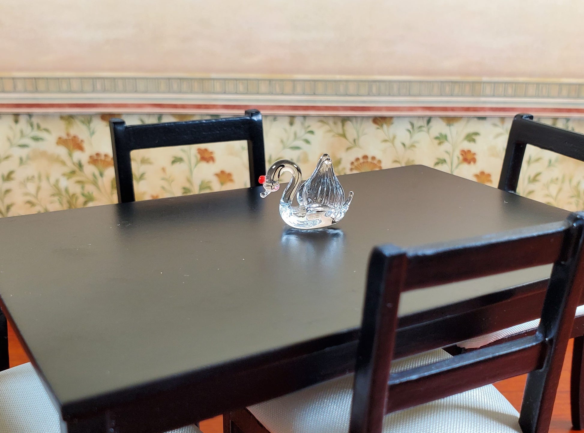 Dollhouse Small Glass Swan Centerpiece Sculpture 1:12 Scale Miniature