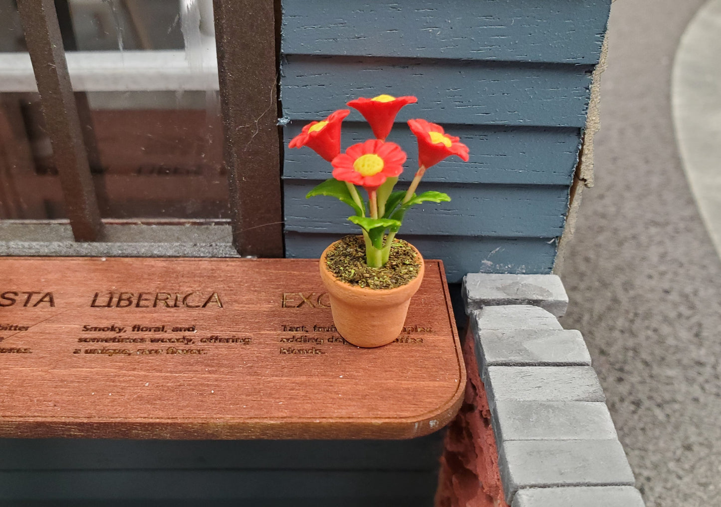 Dollhouse Potted Flowers Red Daisies Houseplant 1:12 Scale Miniature Decor