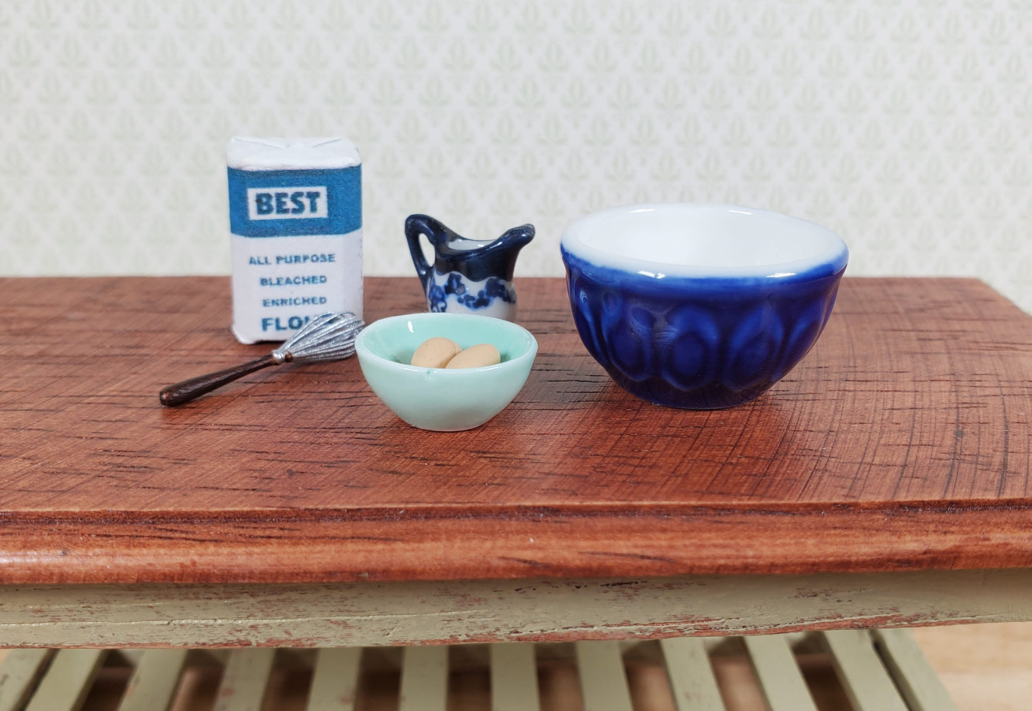 Dollhouse Mixing Bowl Large Ceramic with Pattern Blue 1:12 Scale Miniature