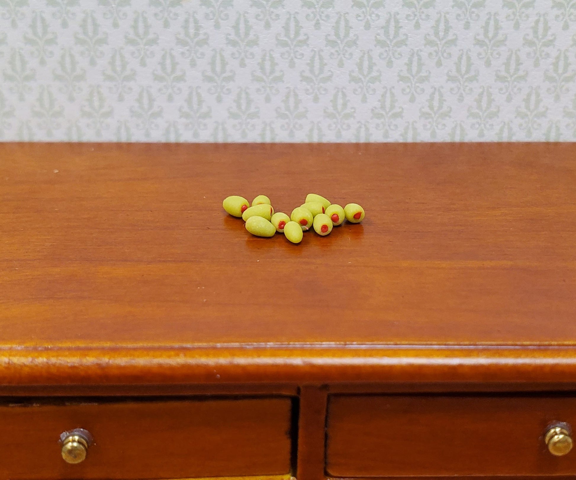 Dollhouse Green Olives with Pimento x12 1:12 Scale Miniature Food