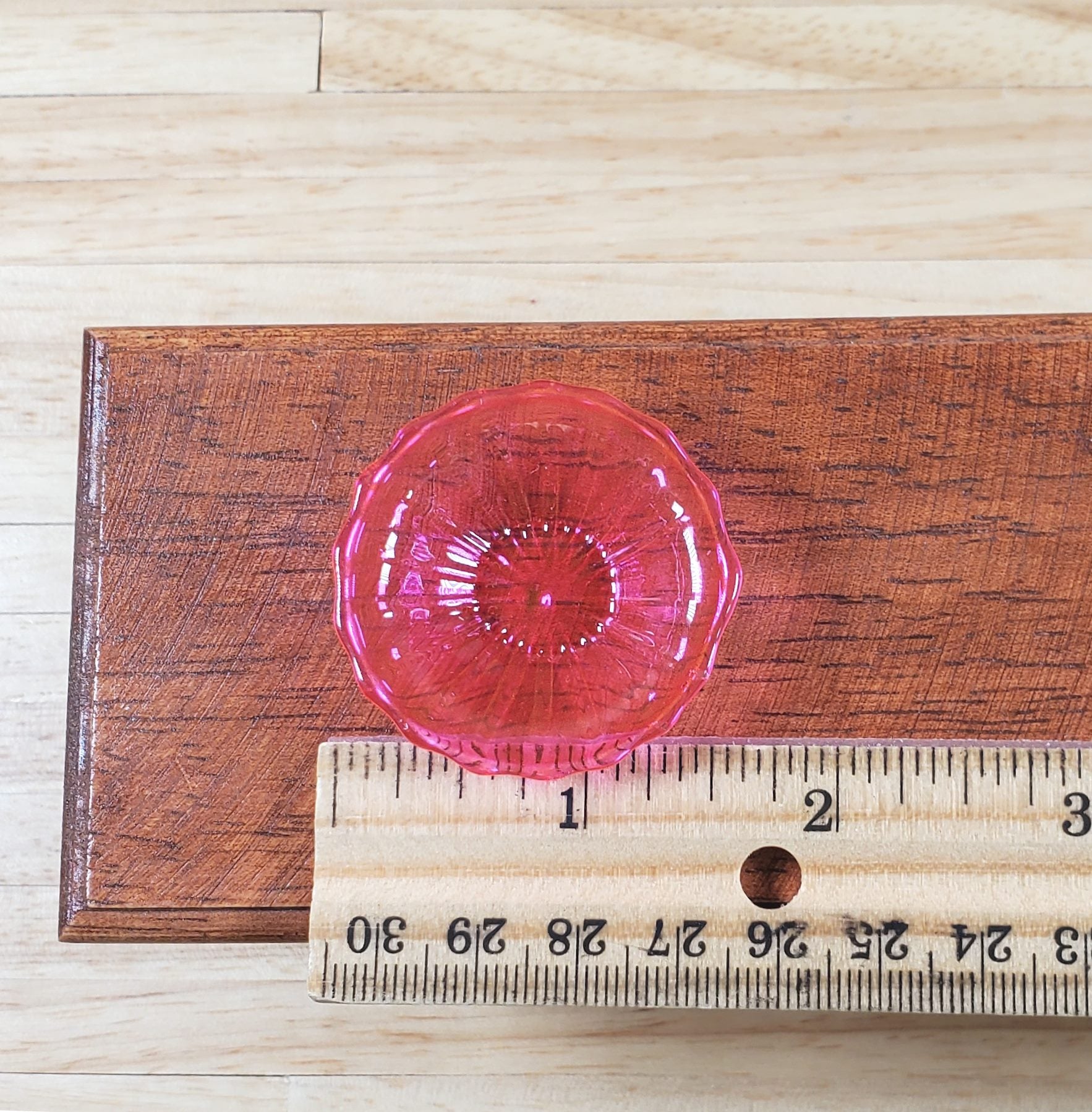 Dollhouse Bright Pink Glass Flared Platter 1:12 Scale Miniature Kitchen Decor
