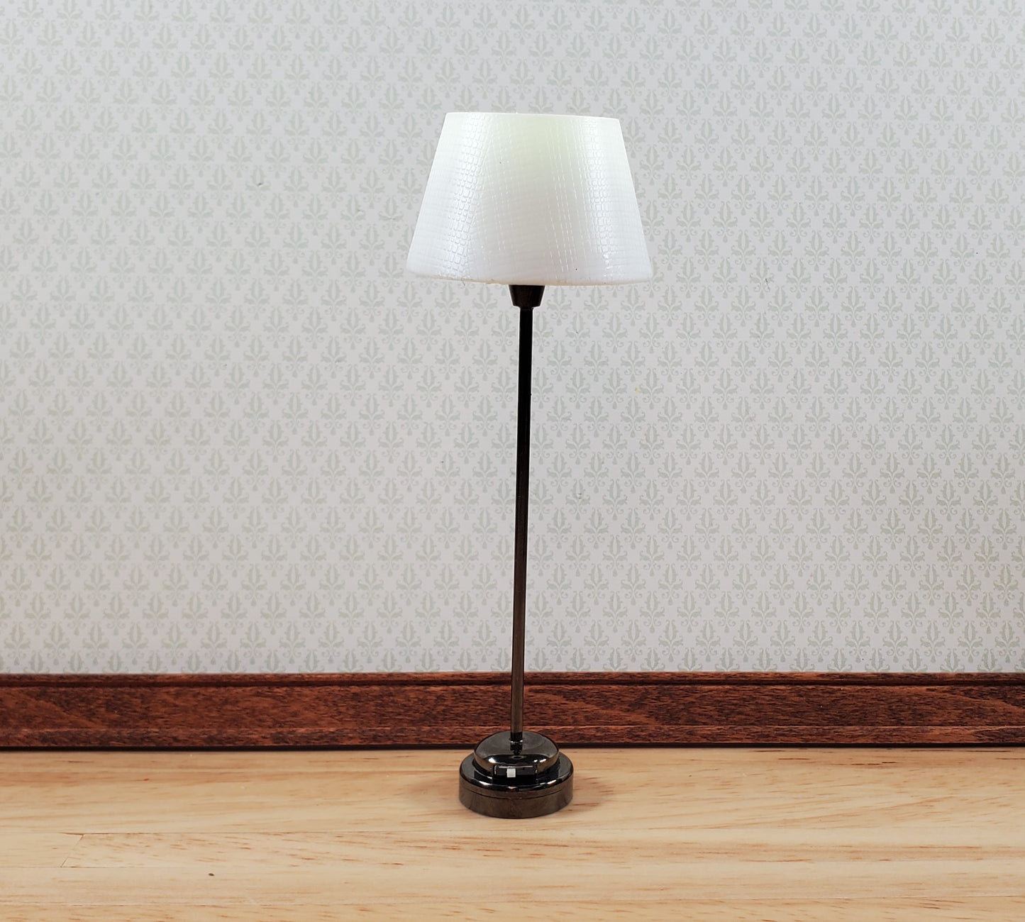 Dollhouse Modern Battery Light Floor Lamp Black Base 1:12 Scale Houseworks 2380