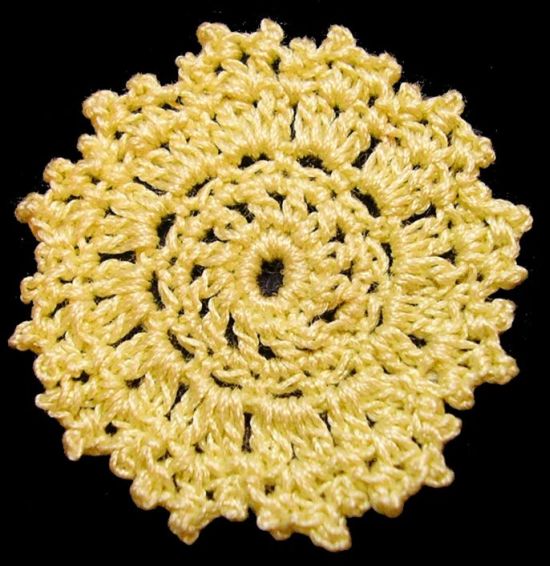 Dollhouse Hand Crocheted 1 Inch Fancy Doily Cream 1:12 Scale