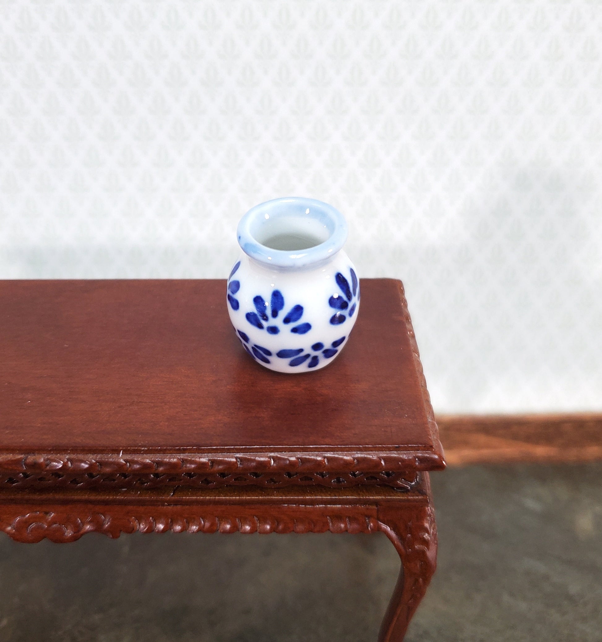Dollhouse Vase Blue & White Ceramic Decorative for Flowers 1:12 Scale Miniature