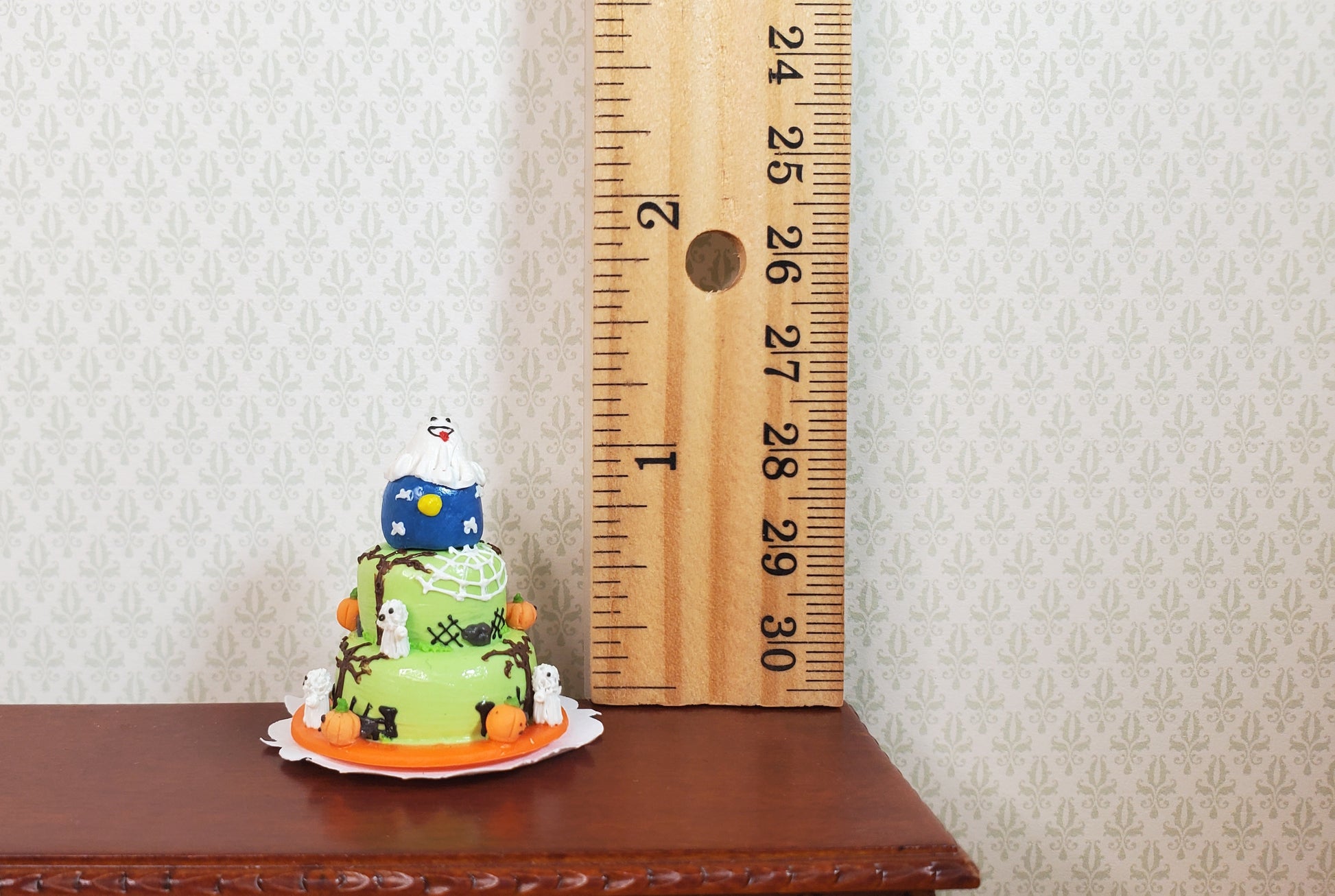 Dollhouse Goofy Ghosts 3 Tier Halloween Cake 1:12 Scale Miniature Dessert