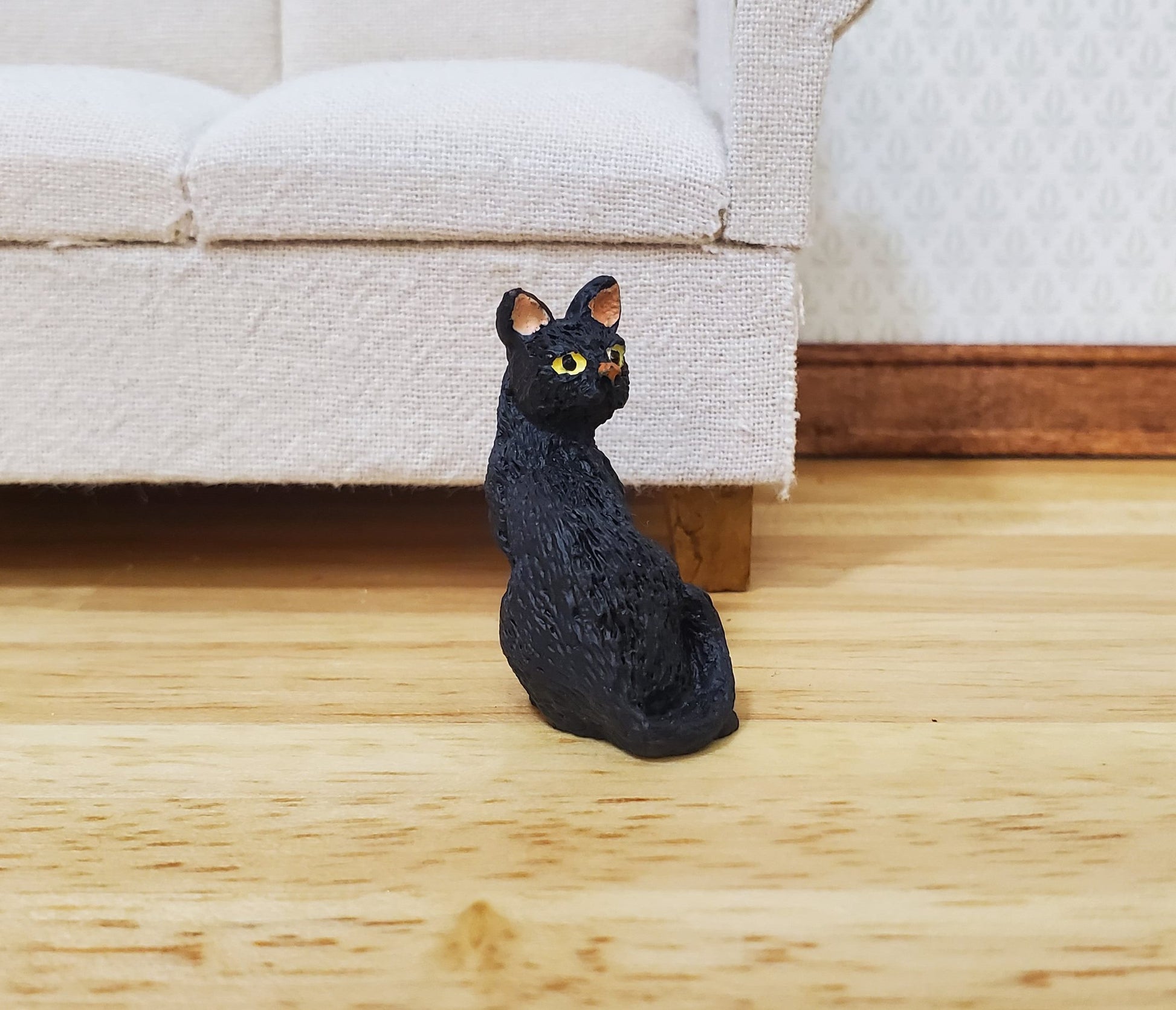 Dollhouse Black Kitty Cat Sitting Looking Back 1:12 Scale Miniature Pet
