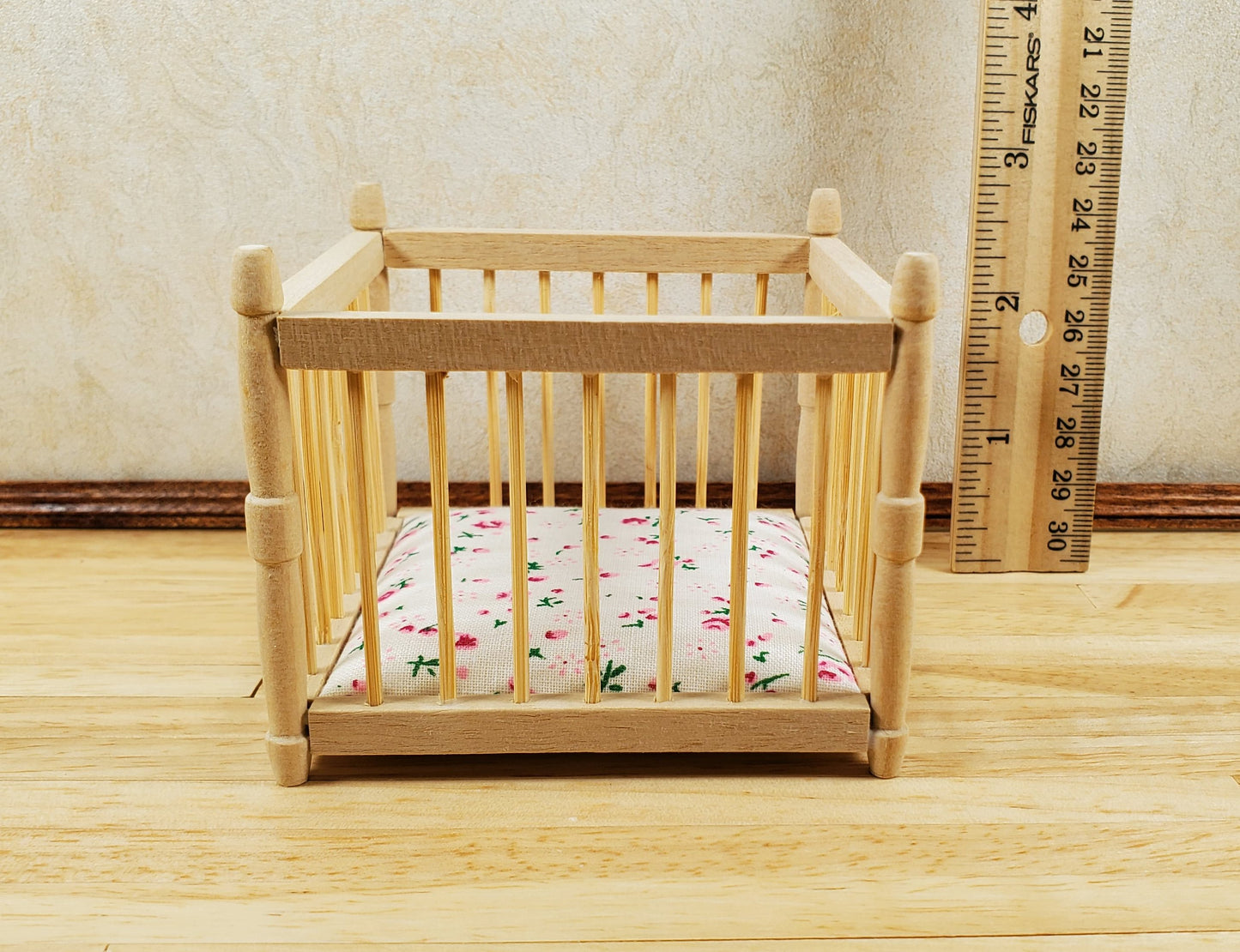 Dollhouse Miniature Playpen Natural Wood 1:12 Scale Nursery Room Furniture