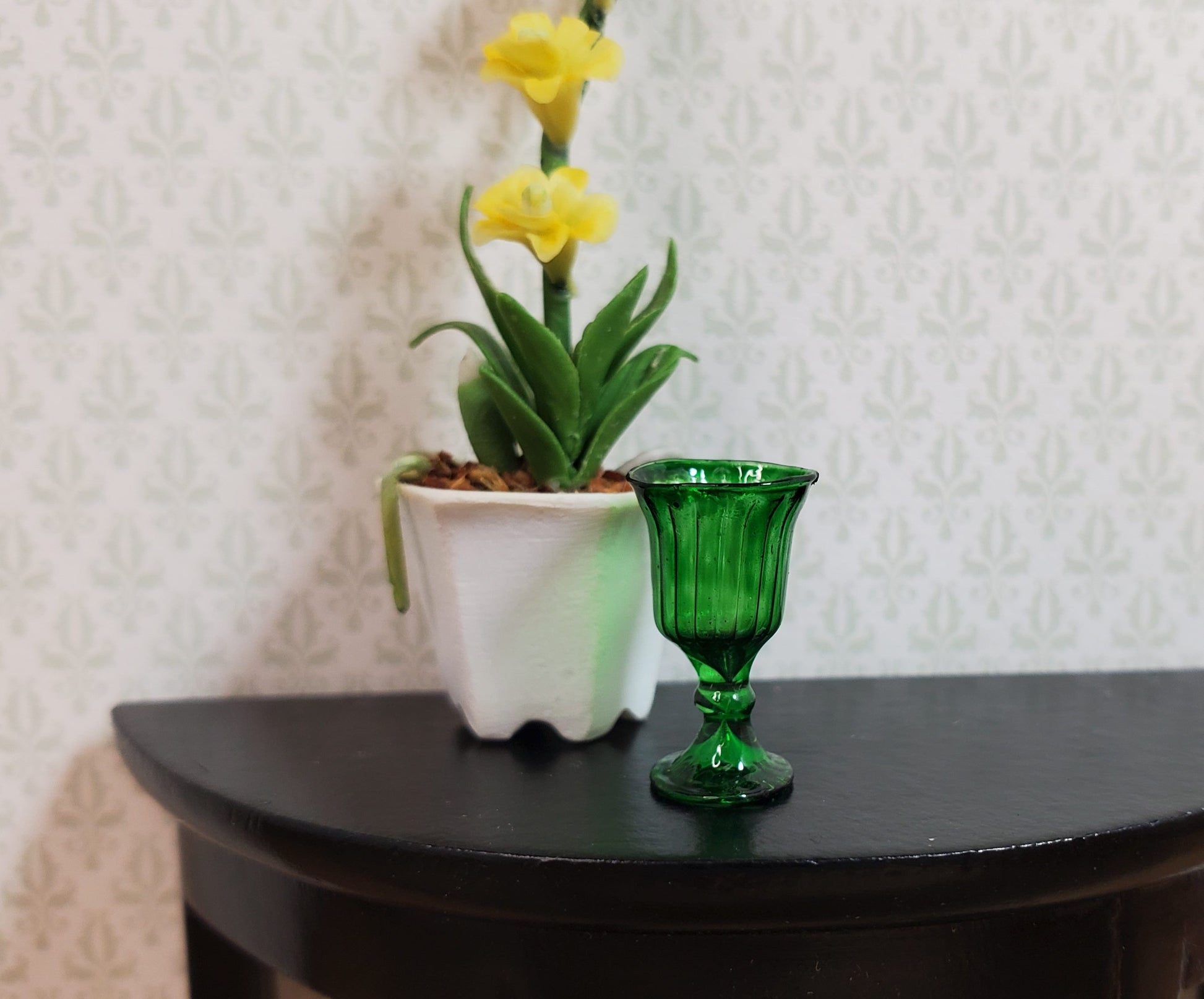 Dollhouse Fancy Green Water or Wine Glass 1:12 Scale Miniature