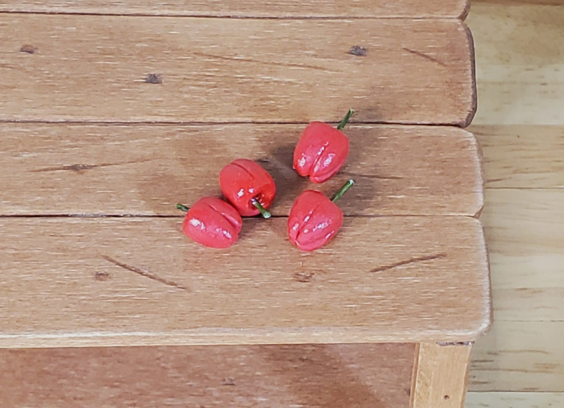 Dollhouse Red Bell Peppers Set of 4 1:12 Scale Miniature Kitchen Food Grocery