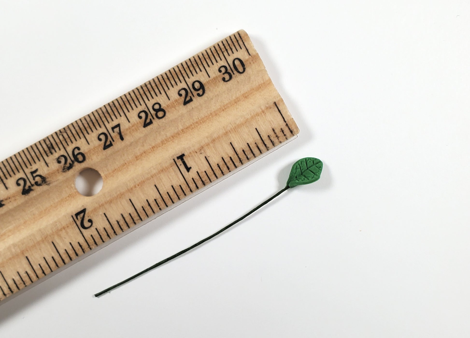 Dollhouse Medium Green Leaves Long Stem Set of 10 Oval 1:12 Scale Miniature