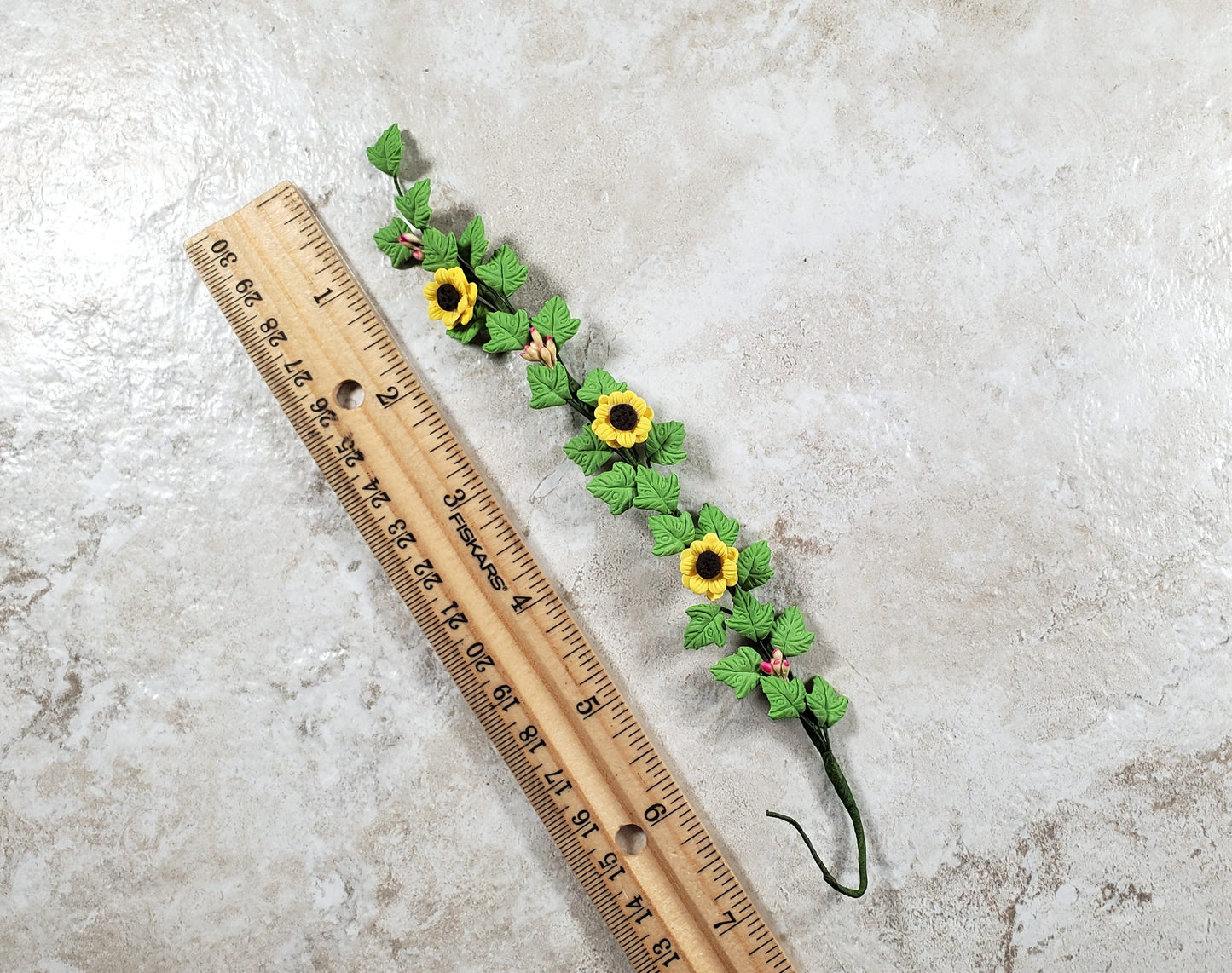 Dollhouse Sunflower Vine with Leaves 1:12 Scale Miniature Garden Plant