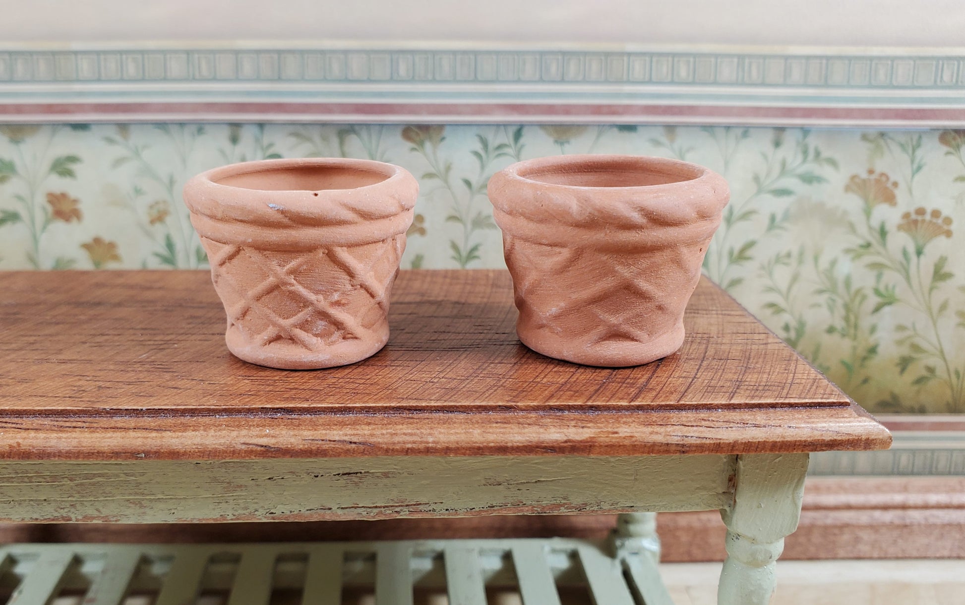 Dollhouse Terra Cotta Pots Planters Set of 2 Unglazed 1:12 Scale Miniatures