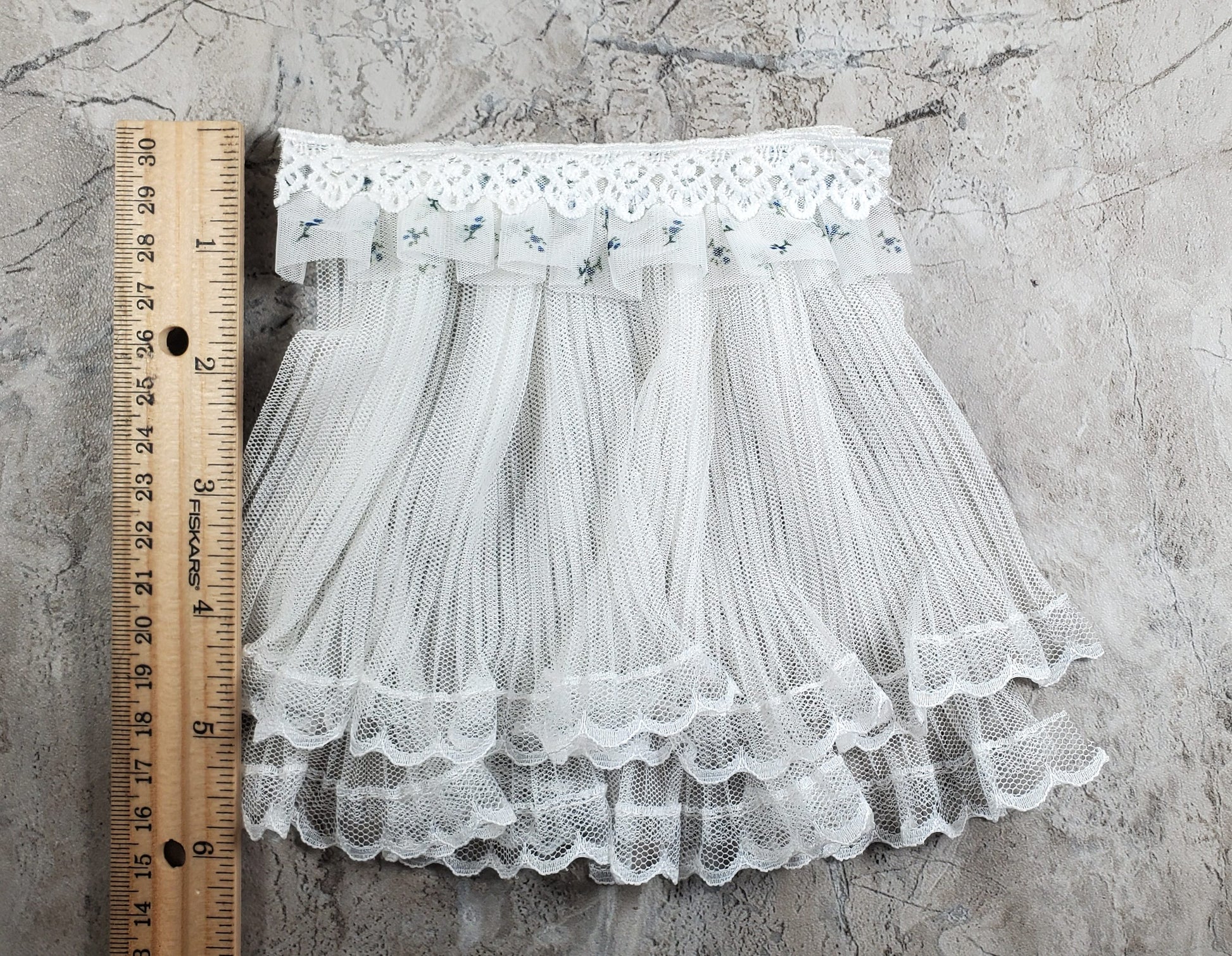Dollhouse Lace Curtains Cream with Blue Floral Valance 1:12 Scale 5" W x 6" L
