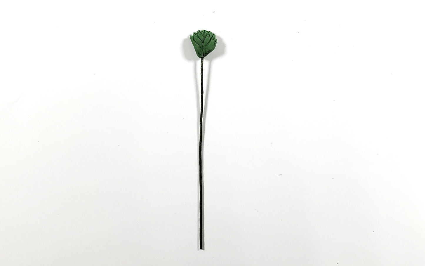 Dollhouse Green Leaves Long Stem Set of 10 Serrated Round 1:12 Scale Miniature