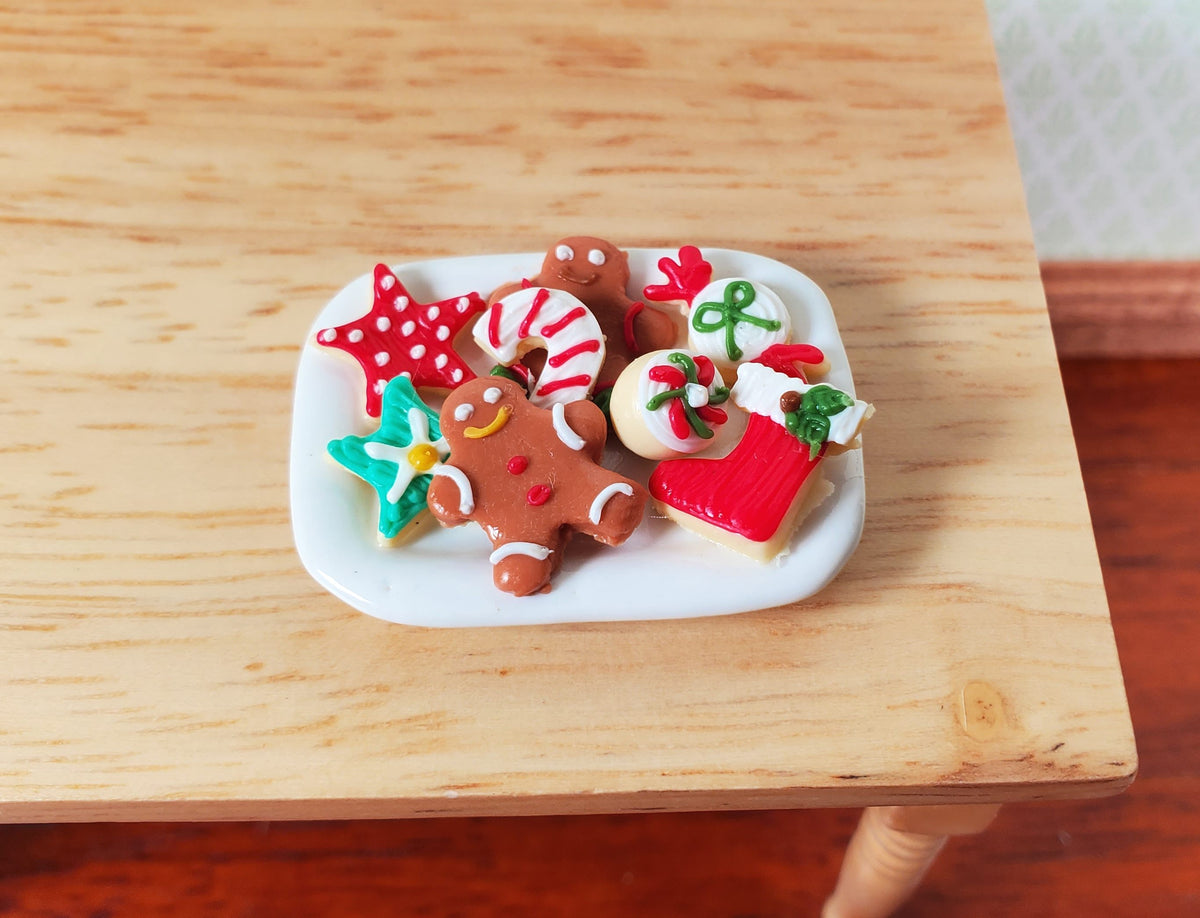 Dollhouse Christmas Cookies on Ceramic Tray 1:12 Scale Gingerbread Men Stars