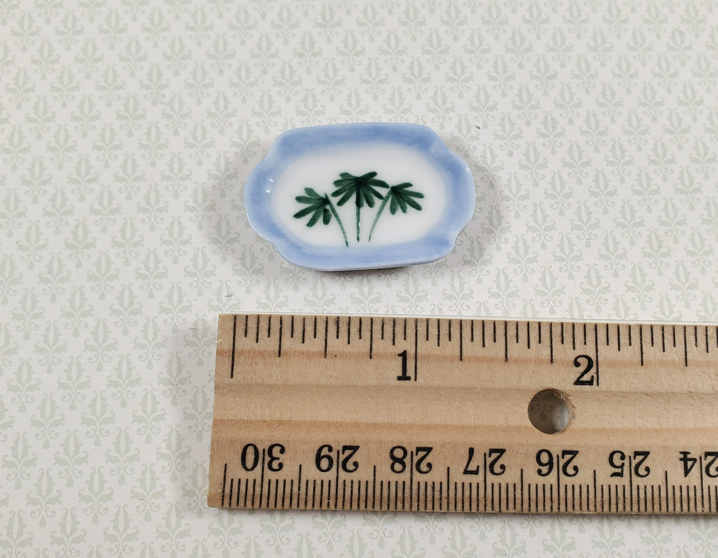 Dollhouse Small Ceramic Platter Palm Tree Decoration 1:12 Scale Miniature