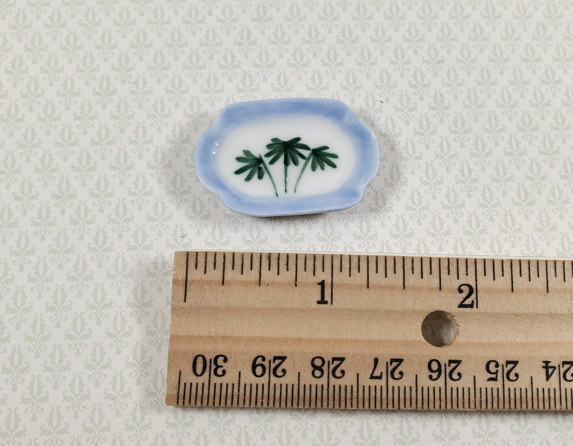 Dollhouse Small Ceramic Platter Palm Tree Decoration 1:12 Scale Miniature
