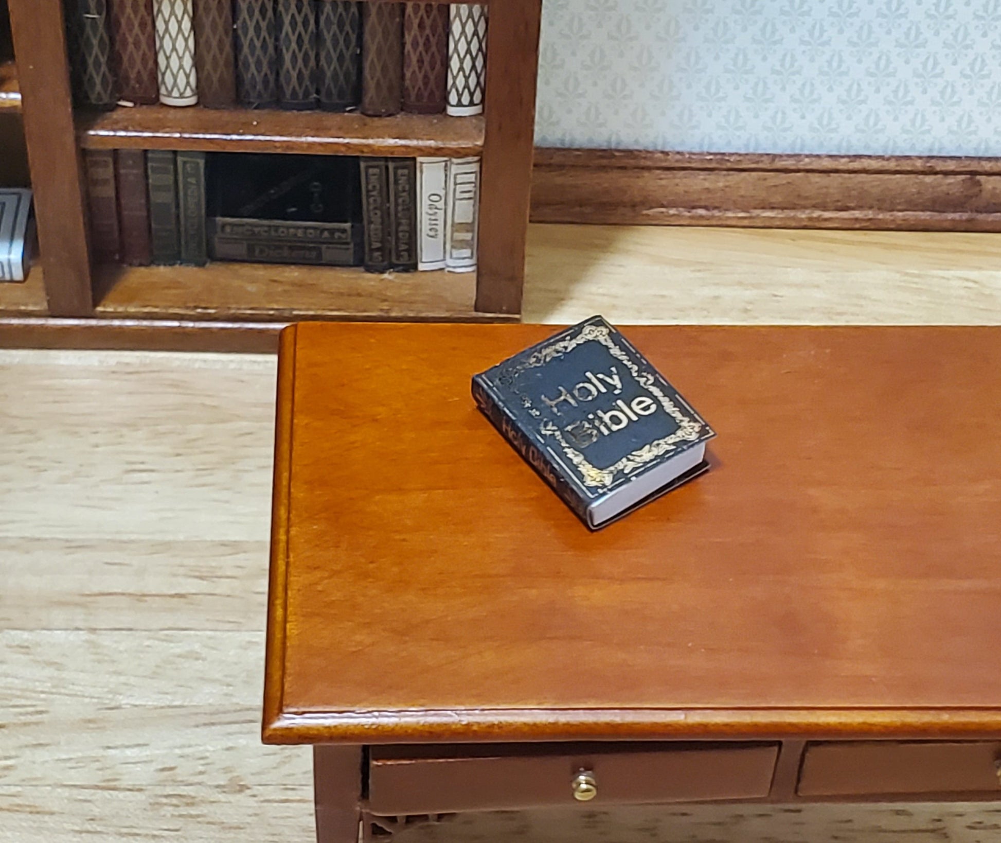 Dollhouse The Holy Bible Book Black & Gold 1:12 Scale Miniature (blank inside)
