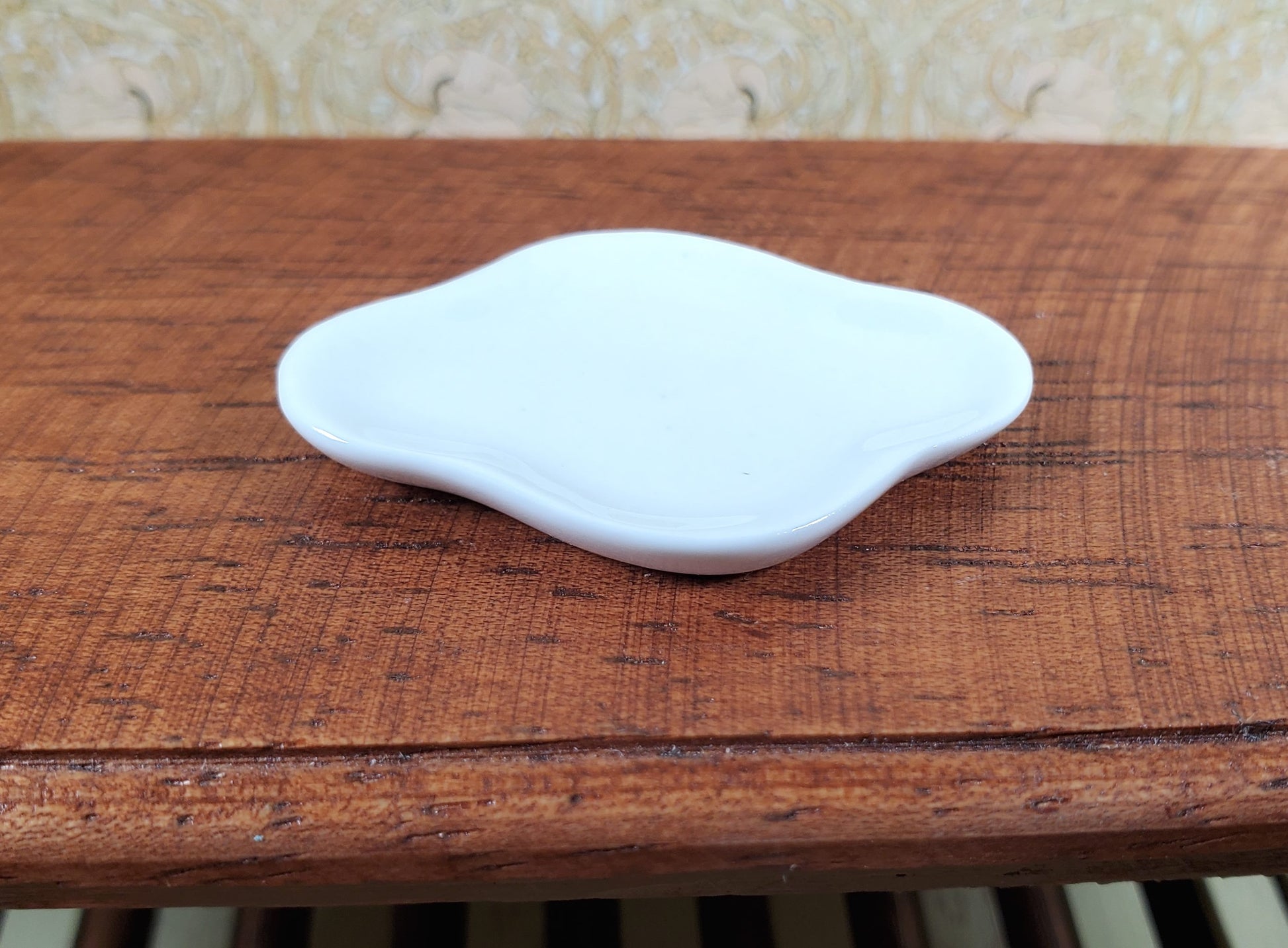 Dollhouse Large White Ceramic Platter 1:12 Scale Miniature