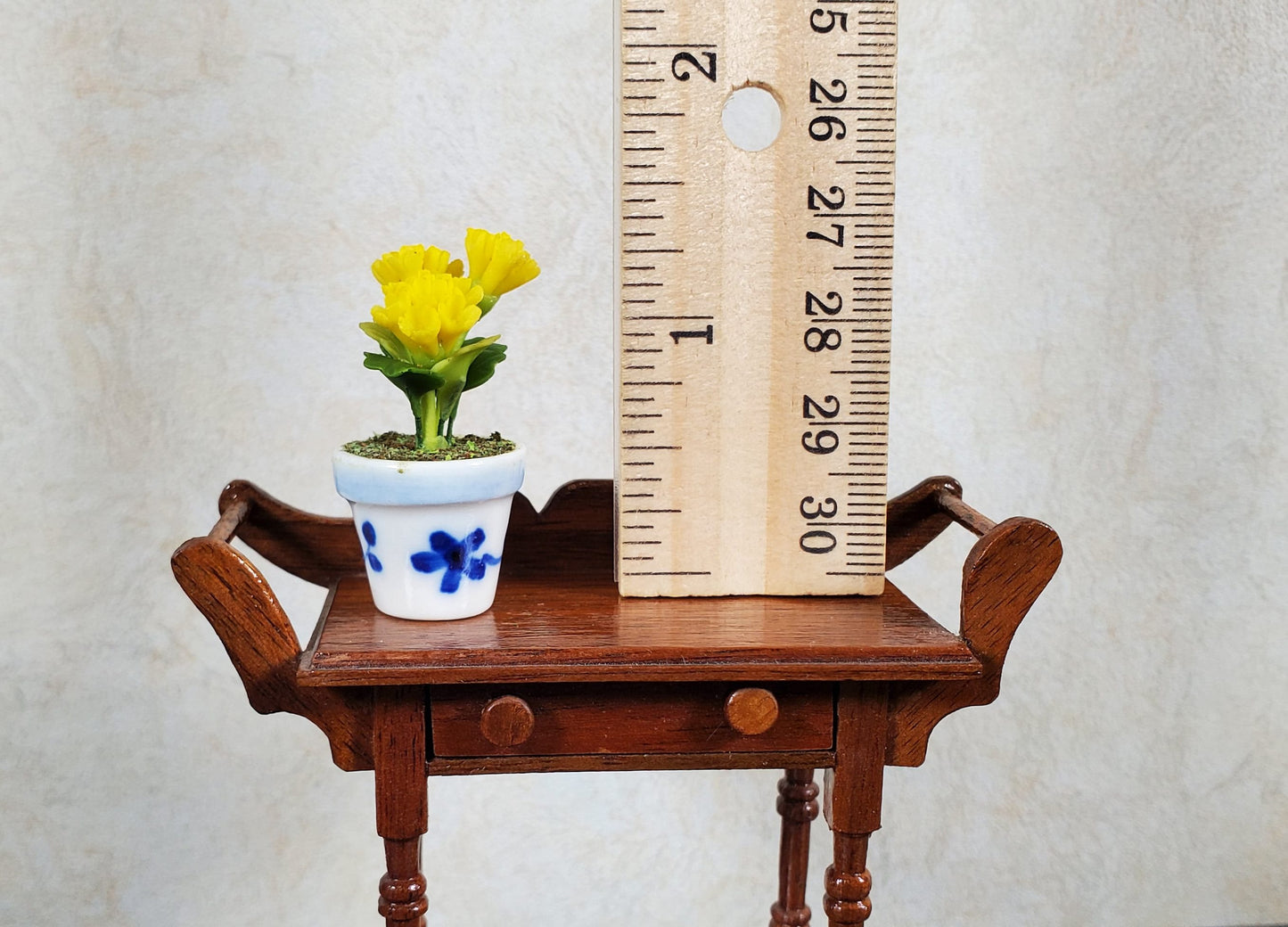 Dollhouse Yellow Geraniums in Ceramic Blue & White Planter 1:12 Scale Miniature