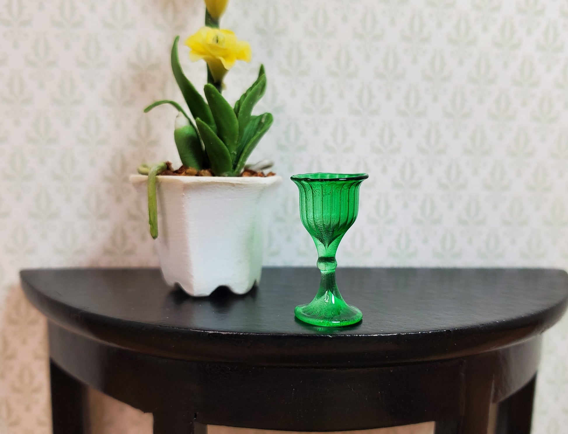Dollhouse Small Fancy Green Water or Wine Glass 1:12 Scale Miniature
