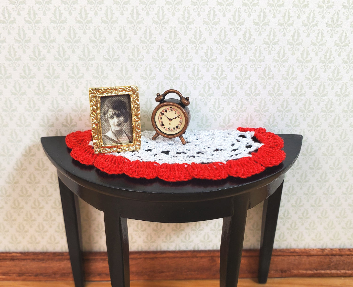 Dollhouse Hand Crocheted Oval Doily White with Red Trim 1:12 Scale Miniature