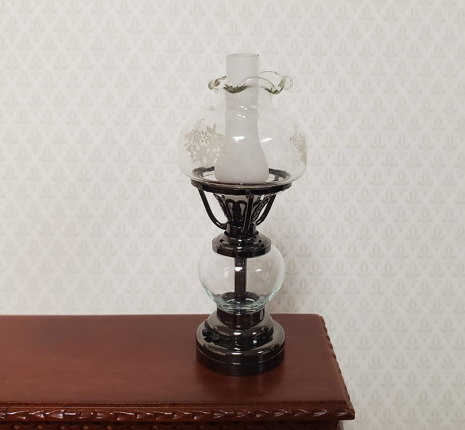 Dollhouse Light Hurricane Oil Lamp Battery Operated 1:12 Scale Chrome Black