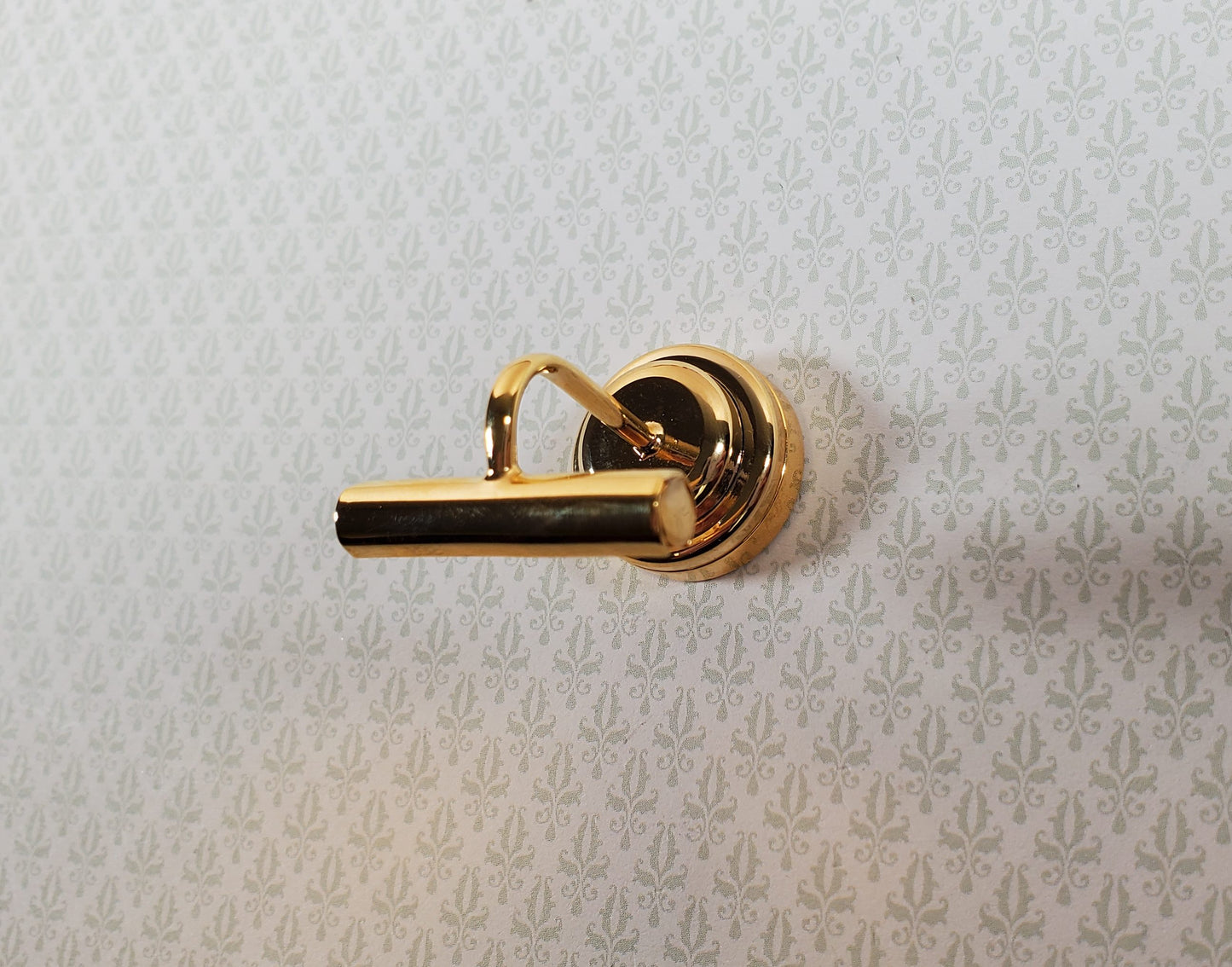 Dollhouse Picture Light or Piano Lamp Battery Operated with Wand 1:12 Miniature