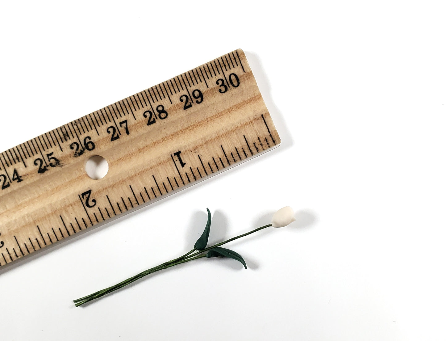 Dollhouse White Tulip Single Stem with Foliage Extra Long 1:12 Scale Miniature