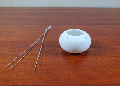 Dollhouse Large White Round Hanging Terra Cotta Planter 1:12 Scale Miniature