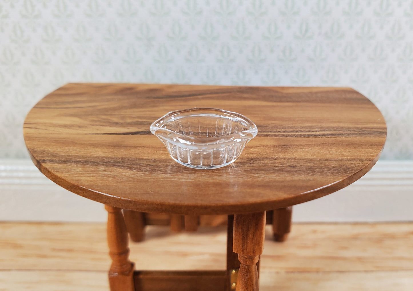 Dollhouse 1:24 Half Scale Serving Dish Crimped Bowl Clear Glass Miniatures