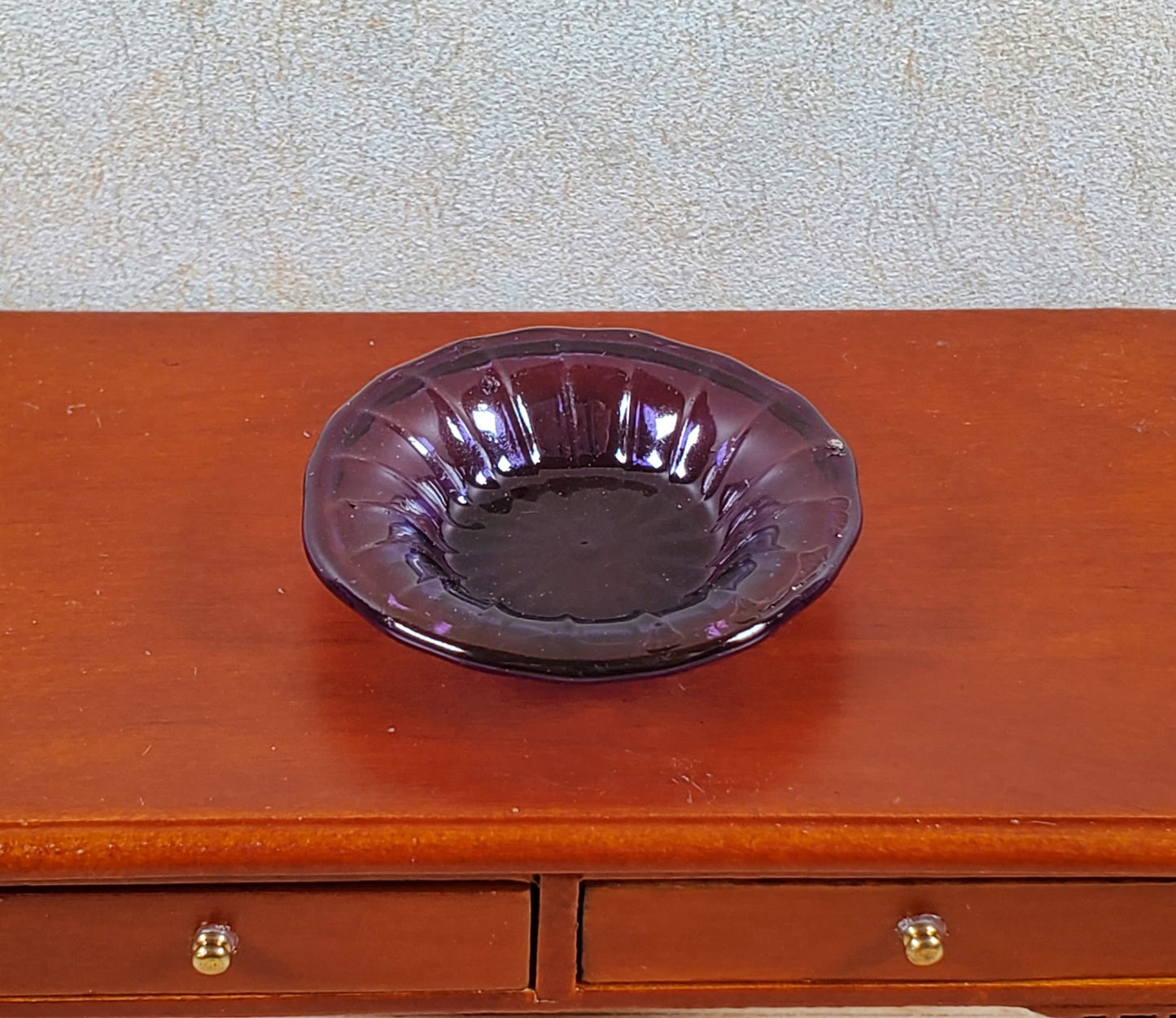 Dollhouse Large Ribbed Glass Bowl Purple 1:12 Scale Miniature Kitchen Dish