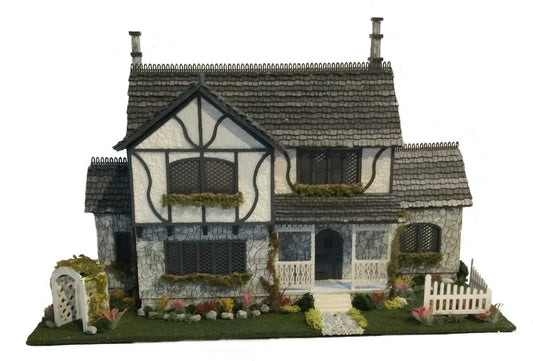 1:48 Quarter Scale Dollhouse KIT Tudor Manor House Style 5 Rooms with Greenery