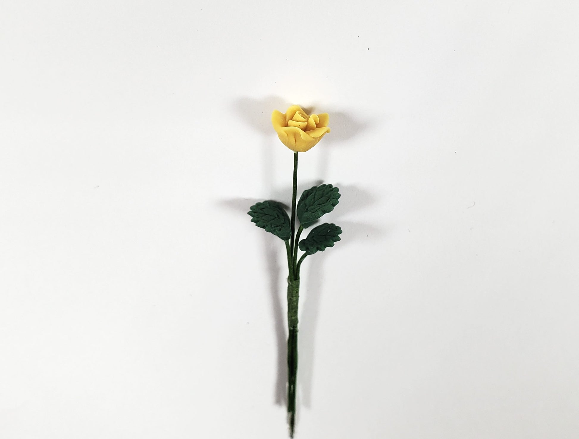 Dollhouse Yellow Rose Single Stem with Foliage 1:12 Scale Miniature
