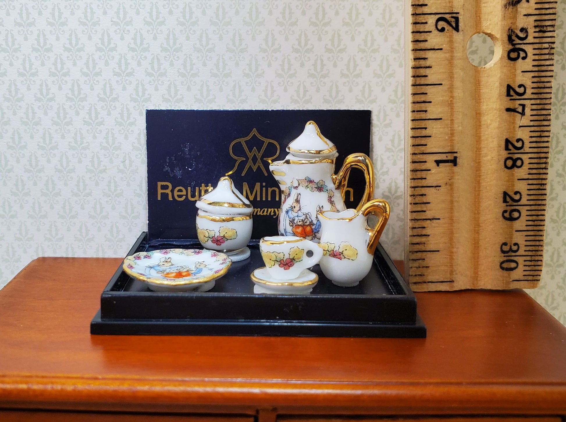 Dollhouse Peter Rabbit Coffee for 1 Set Reutter Porcelain 1:12 Scale Miniatures